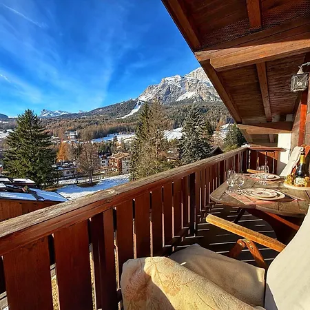 Attico Con Vista Sulle Tofane Cortina dʼAmpezzo